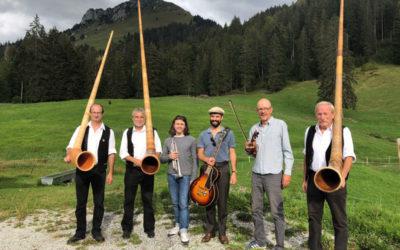 Une belle rencontre : trio de cors des Alpes